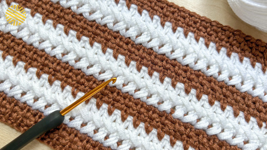 What a Stunning Crochet Blanket Pattern! Unusual and Easy Crochet Stitch Perfect for Beginners