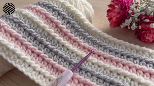 Super-Duper Easy & Unusual Crochet Pattern for Beginners - Stunning Crochet Stitch for Baby Blanket, Bag, Scarf and Sweater