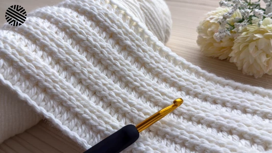 SUPER EASY Crochet Pattern for Beginners - Crochet Stitch for Baby Blanket, Bag, Scarf and Sweater