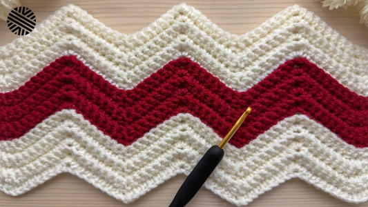 SUPER EASY Crochet Chevron Pattern for Beginners (1 Row Repeat) - CHARMING Crochet Stitch for Blanket and Sweater