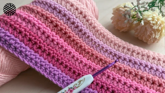 SUPER EASY Crochet Pattern for Beginners (1 Row Repeat) - Crochet Stitch for Baby Blanket, Scarf, Hat and Bag