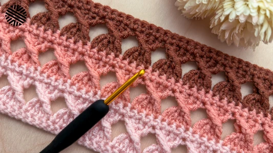This Crochet Pattern for Beginners is a Game Changer - Easy Crochet Stitch for Blanket, Sweater & Bag