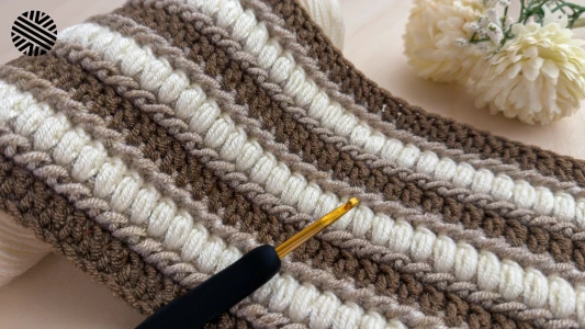 Crochet a VERY EASY & NEVER BEFORE SEEN Pattern for Beginners - Crochet Stitch for Blanket, Bag, Bedspread & Sweater