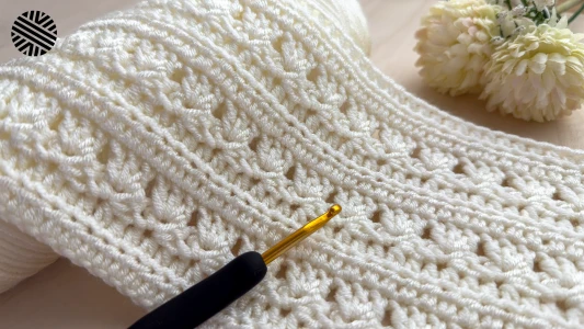 Crochet a VERY EASY & UNUSUAL Pattern for Beginners - Lovely Crochet Stitch for Baby Blanket, Bag, Shawls and Bedspread