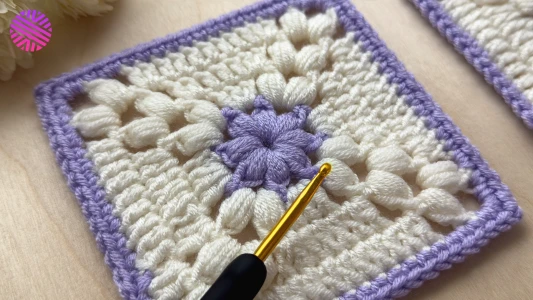 Crochet a VERY EASY and LOVELY Granny Square for Beginners