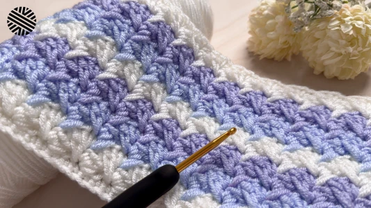 SUPER EASY Crochet Pattern for Beginners (1 ROW REPEAT) - LOVELY Crochet Stitch for Baby Blanket, Scarf, Bedspread and Bag