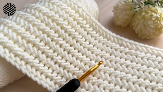 LOVELY & VERY EASY Crochet Pattern for Beginners - Crochet Stitch for Baby Blanket, Scarf, Sweater and Bag