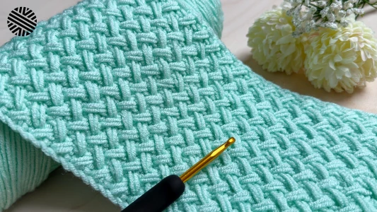 SUPER EASY (1 ROW REPEAT) Crochet Pattern for Beginners - Crochet Stitch for Baby Blanket, Bag, Sweater, Scarf and Bedspread