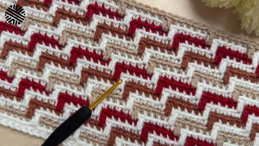 SUPER EASY Mosaic Crochet Pattern for Beginners - Crochet Stitch for Baby Blanket, Bag, Sweater and Scarf