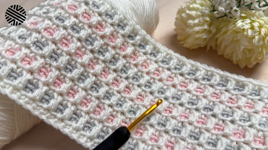 Unusual & Super Easy Crochet Pattern for Beginners - Crochet Stitch for Blanket, Scarf, Bag and Sweater
