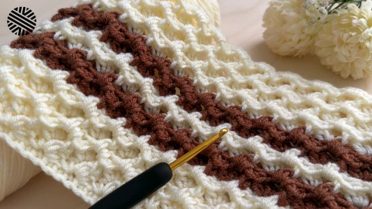 SUPER EASY Crochet Pattern for Beginners (1 ROW REPEAT) - Crochet Stitch for Blanket, Bag and Scarf