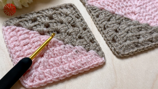 Very Easy & Unusual Granny Square Crochet Pattern for Beginners