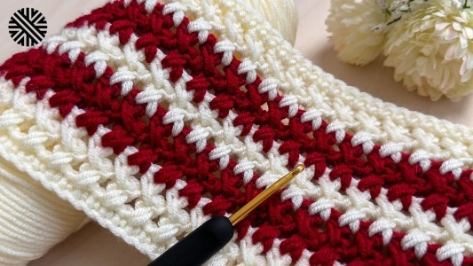 Unusual & Super Easy (1 Row Repeat) Crochet Pattern for Beginners - Crochet Stitch for Blanket, Bag, Cardigan and Scarf