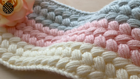 Very Easy Crochet Pattern for Beginners (1 Row Repeat) - Crochet Stitch for Baby Blanket, Bag, Scarf and Cardigan