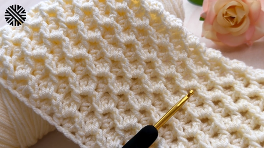 Super Easy Crochet Pattern for Beginners (1 Row Repeat) - Unusual Crochet Stitch for Baby Blanket, Sweater, Bag and Bedspread