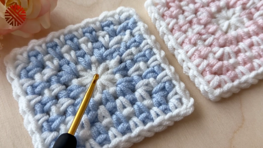 Super-Duper Easy Granny Square Crochet Pattern for Beginners