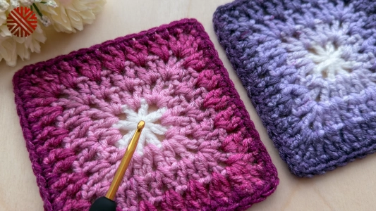 Crochet a SUPER EASY Granny Square for Absolute Beginners