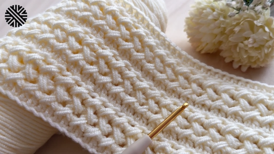 Very Easy Crochet Pattern for Beginners - Unusual Crochet Stitch for Blanket, Scarf, and Bag
