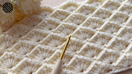 Very Easy & Lovely Crochet Pattern for Beginners - Crochet Stitch for Baby Blanket, Shawl, Scarf and Bag