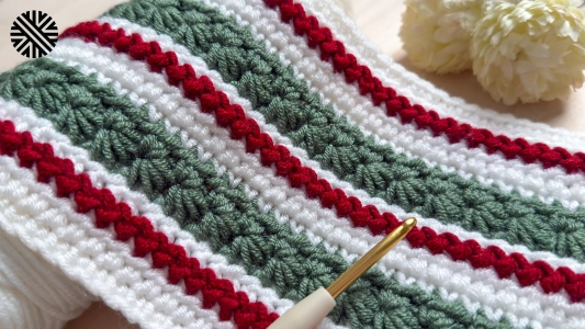 Very Easy Christmas Crochet Pattern for Beginners - Crochet Stitch for Baby Blanket, Bag and Scarf